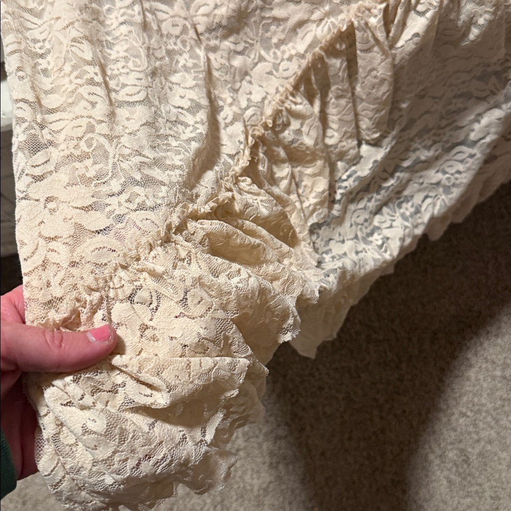 Lace ruffle sleeve tunic/dress - Picture 7 of 8